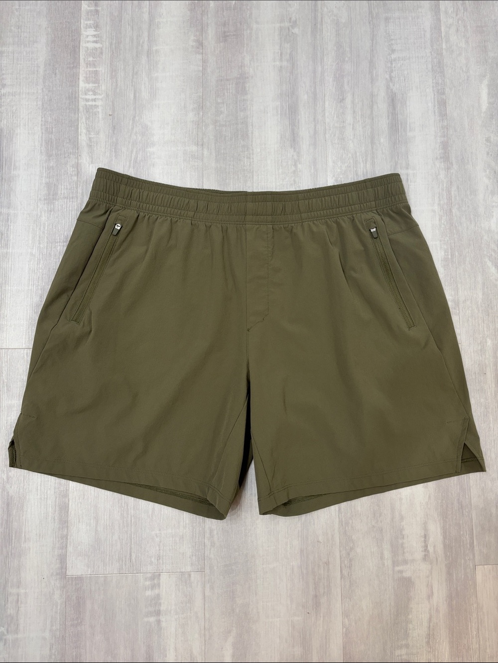 all in motion Olive Athletic Performance Shorts Drawstring Waist Large